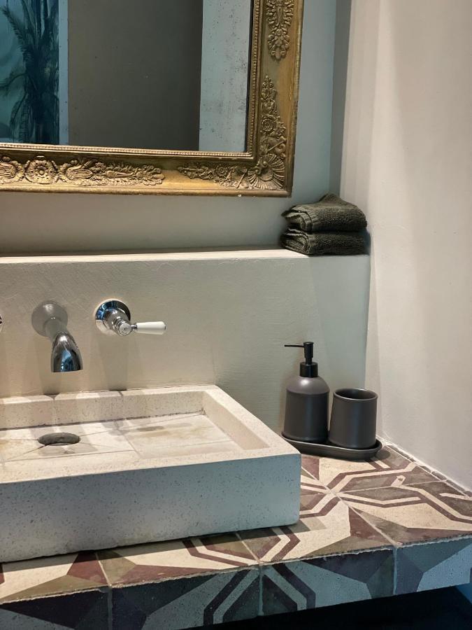 Madame Les Vans - Chambre D'Hotes - Charme Et Design Bed & Breakfast Luaran gambar